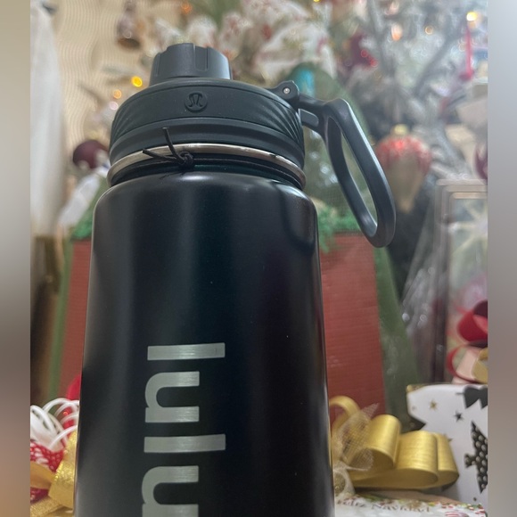 LULULEMON 24oz Back to Life Sport Bottle - Picture 2 of 3